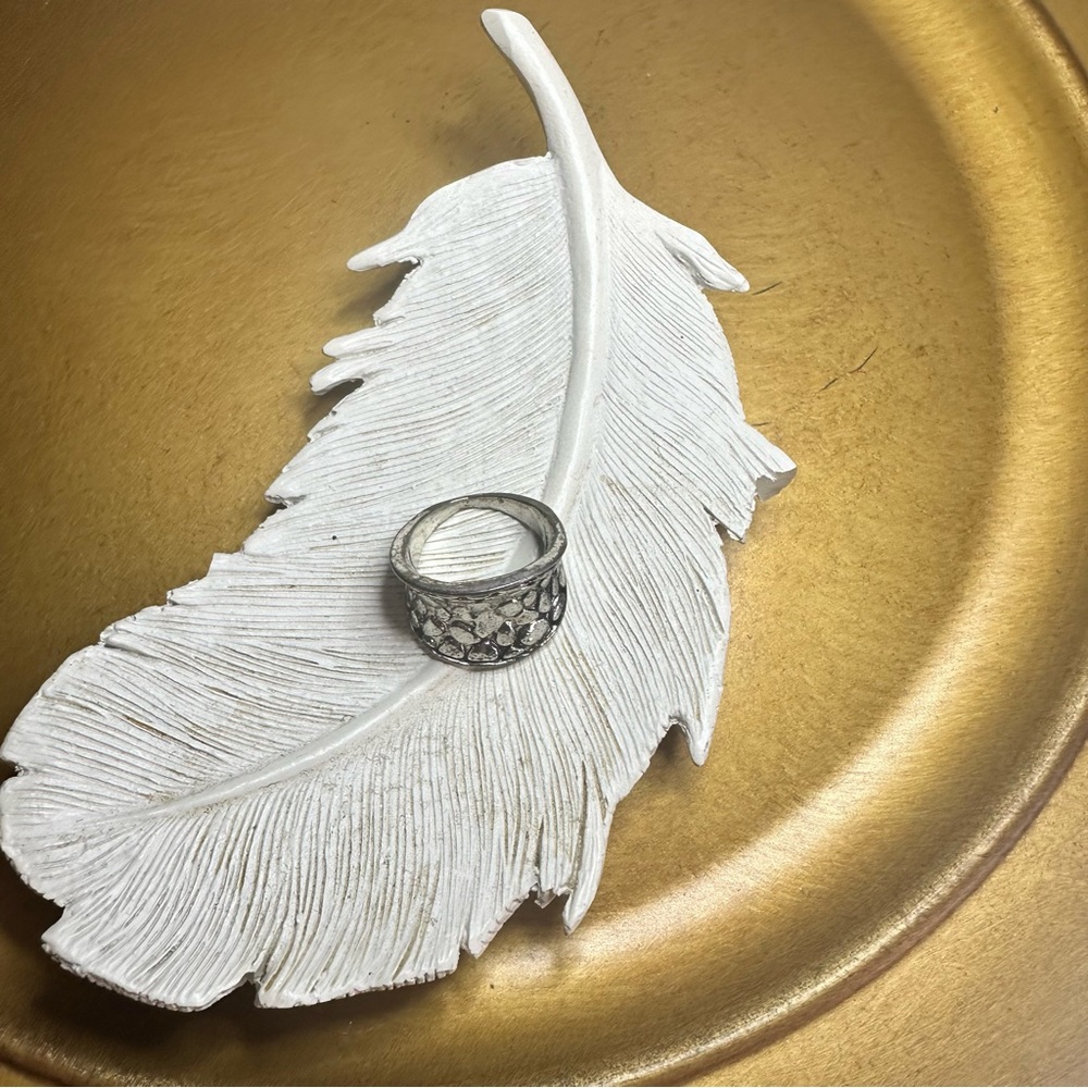 Tortoiseshell Texture Cobblestone Curved Statemen… - image 2